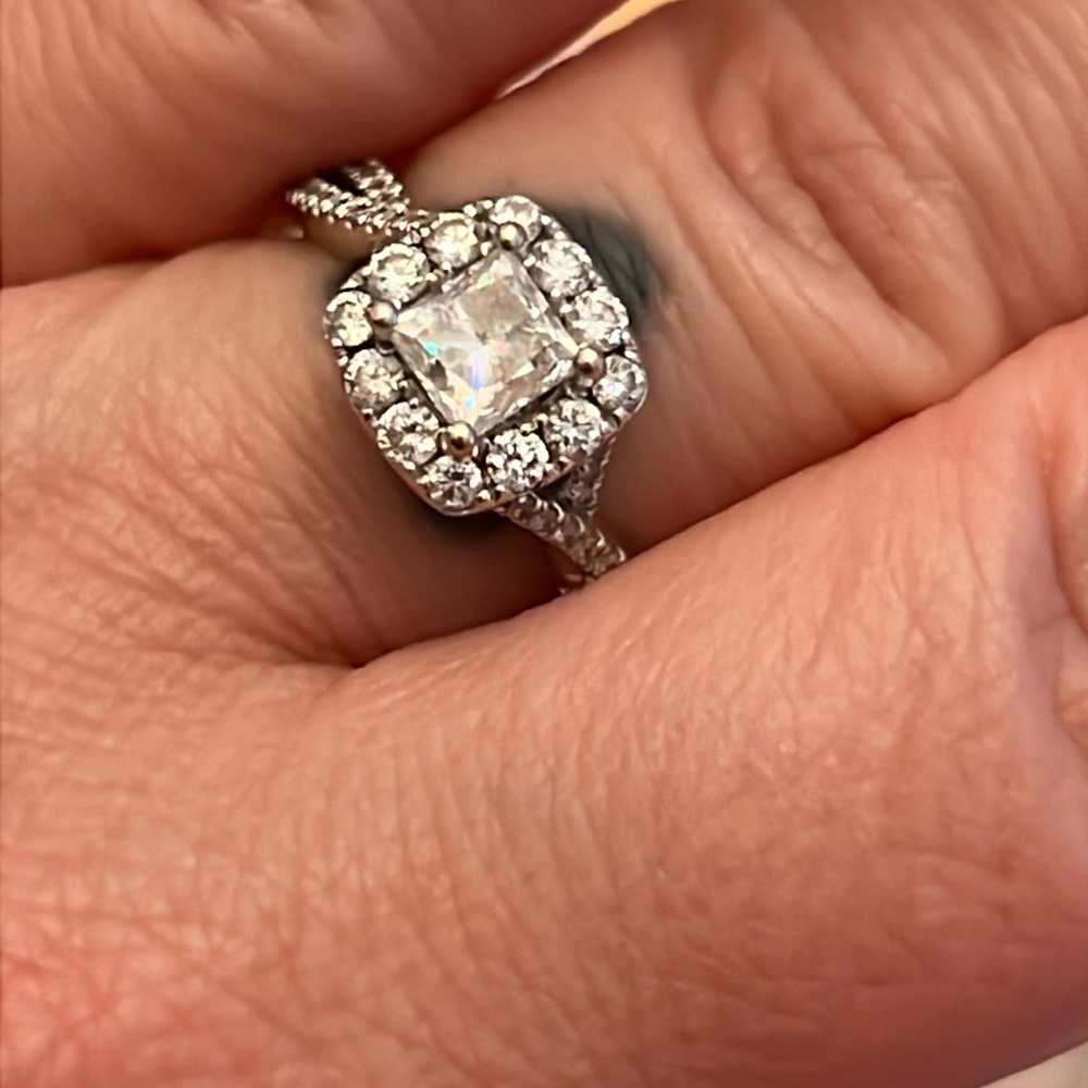 The Leo first light diamond